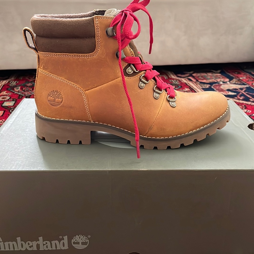 Brand new Timberland Ellendale Mid Hiker boots